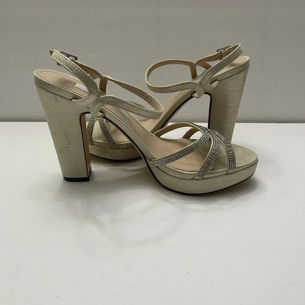 Nina Saralyn Platino Platfom Sandal‎ Heel Size 8 Gold Rhinestone Wedding Holiday